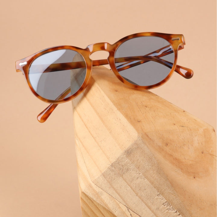 RUNDEN CAREY + AZULADO